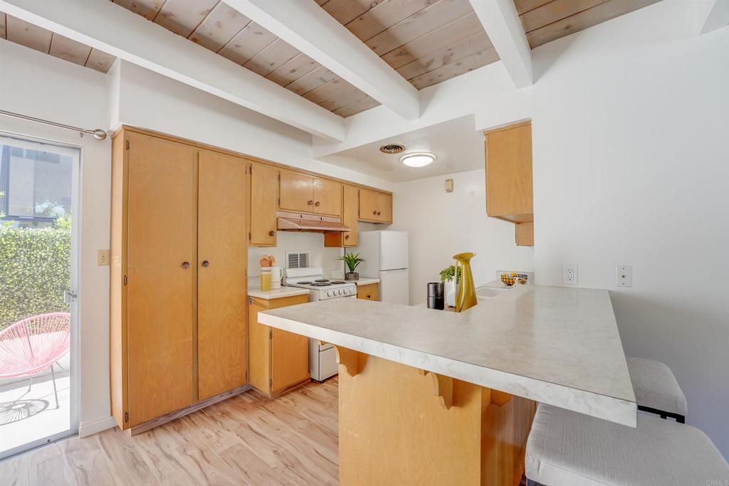 3920 Riviera Drive R