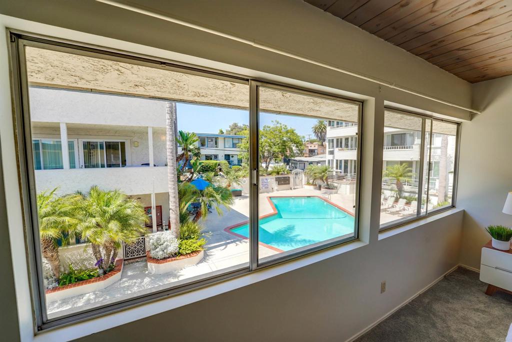 3920 Riviera Drive R