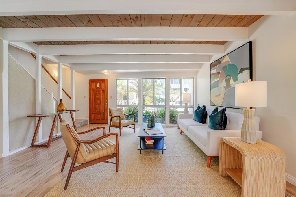 3920 Riviera Drive R