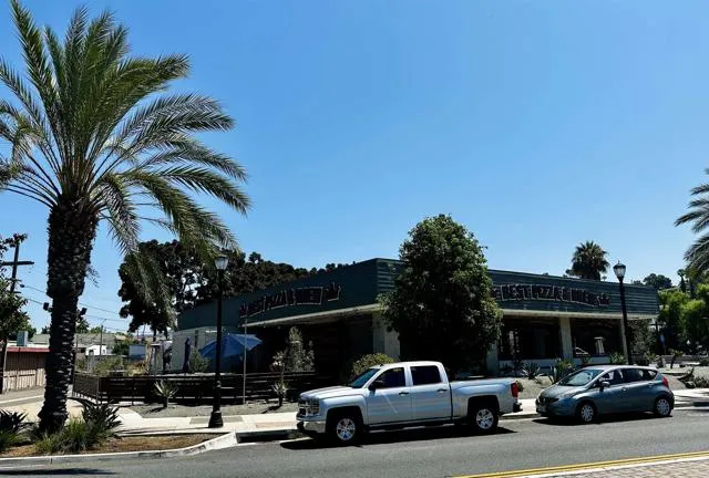 333 N Citrus Avenue