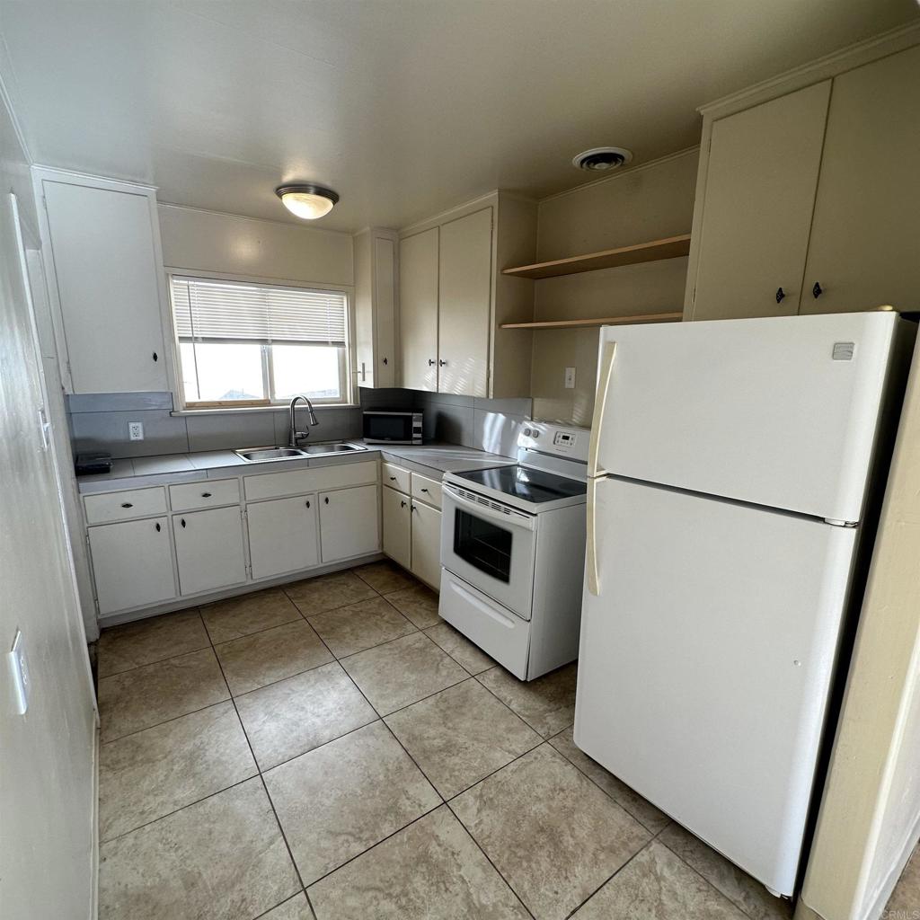 333 35 N Citrus Avenue