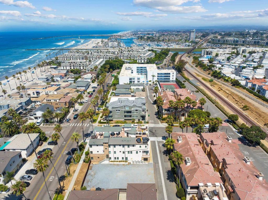 718 N Pacific Street