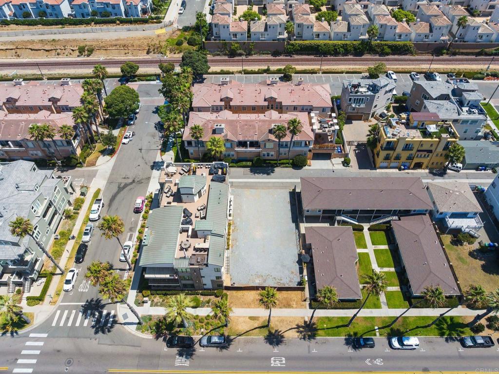 718 N Pacific Street