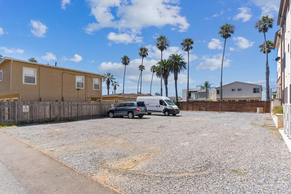 718 N Pacific Street