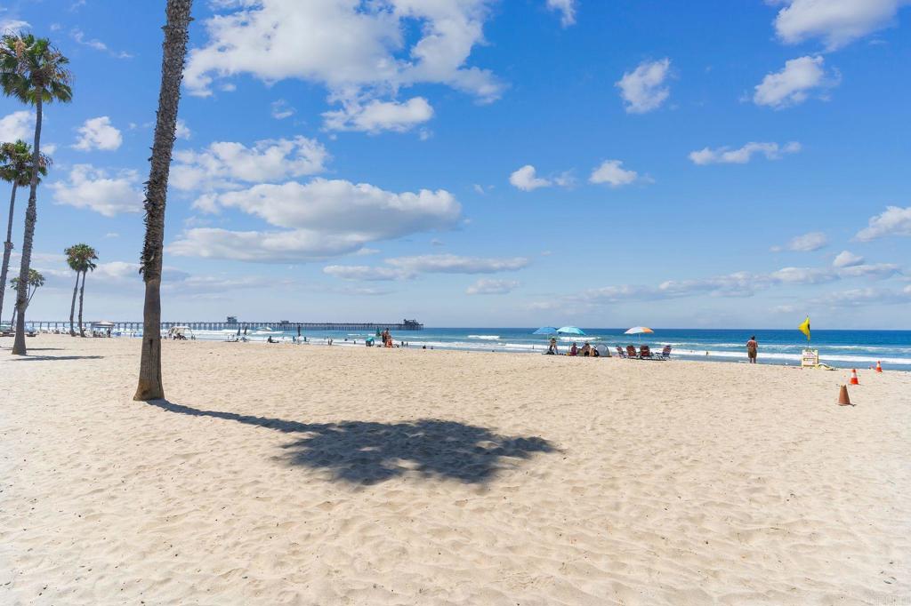 718 N Pacific Street