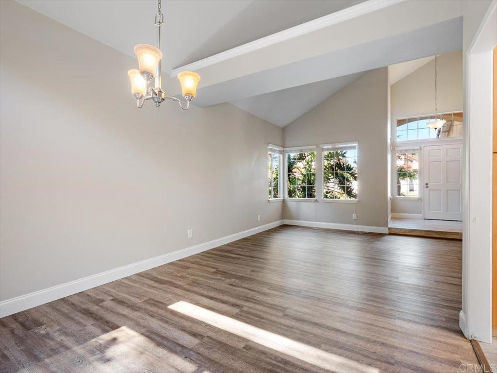 1533 Promontory Ridge