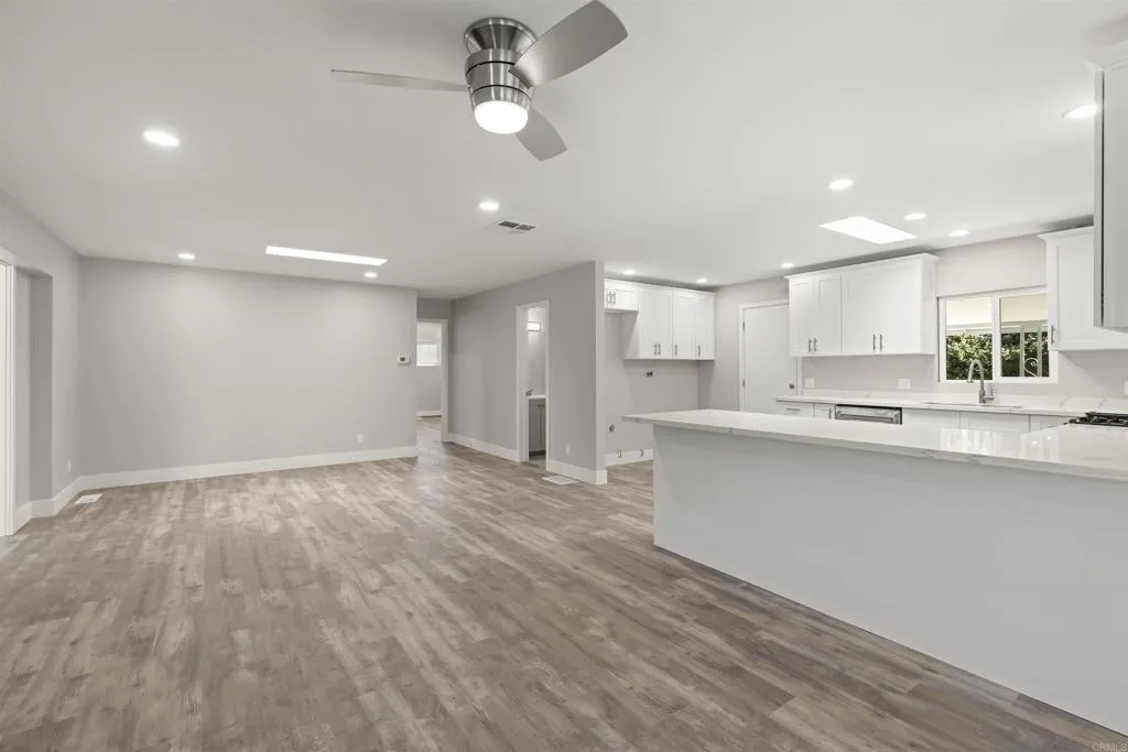 276 N El Camino Real # 98