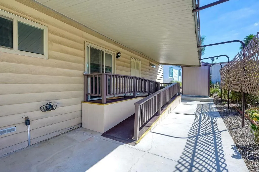 1600 E Vista Way Unit: 102