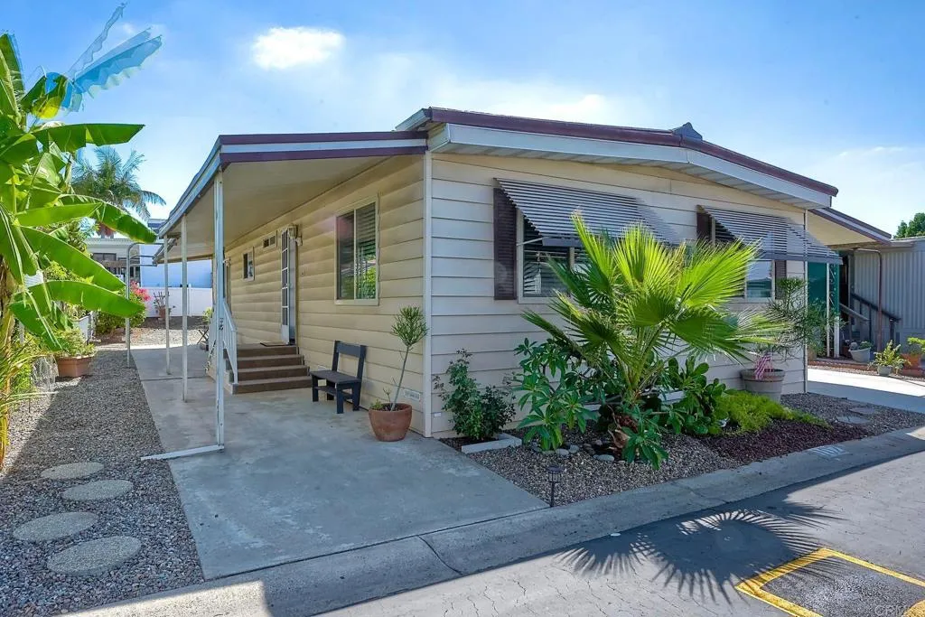 1600 E Vista Way Unit: 102