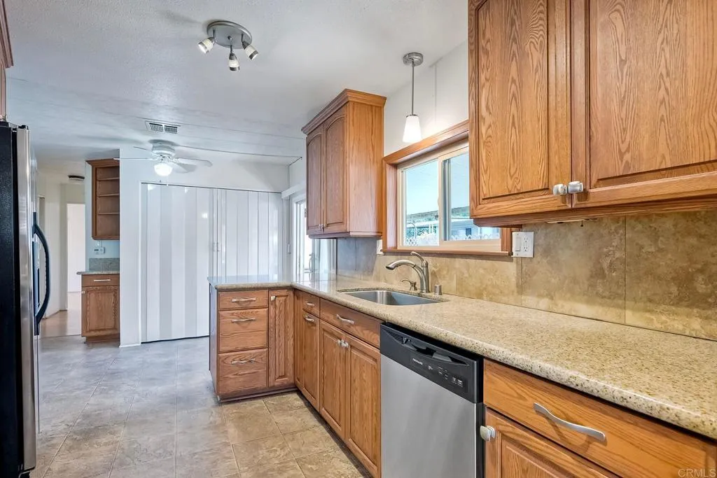 1600 E Vista Way Unit: 102
