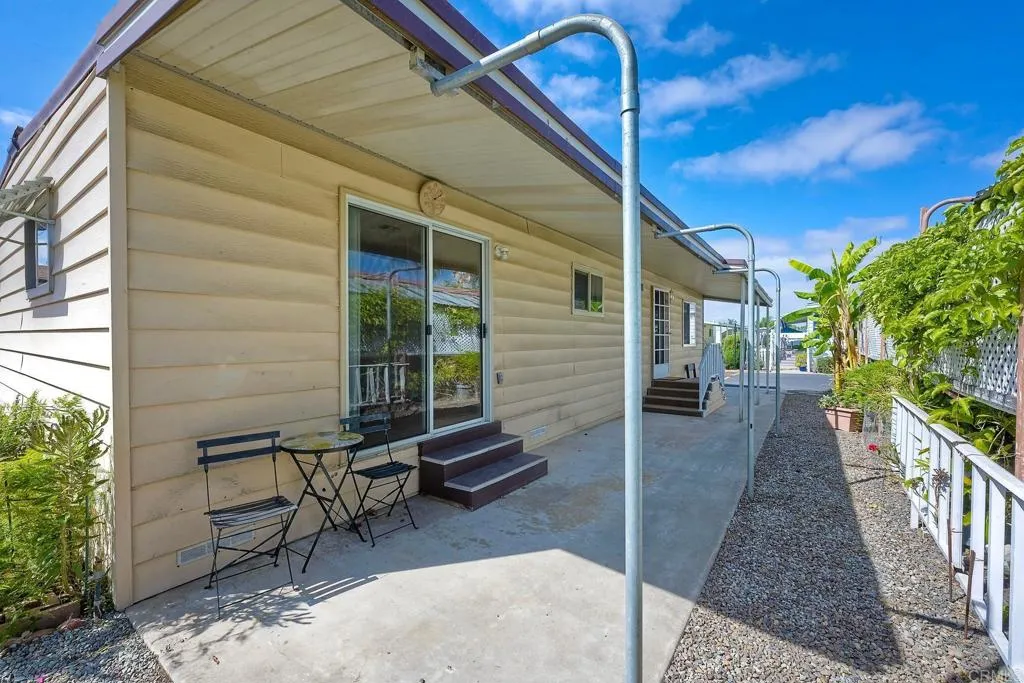 1600 E Vista Way Unit: 102
