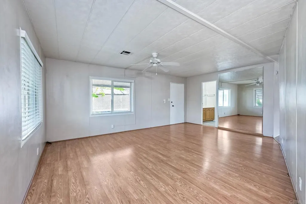 1600 E Vista Way Unit: 102