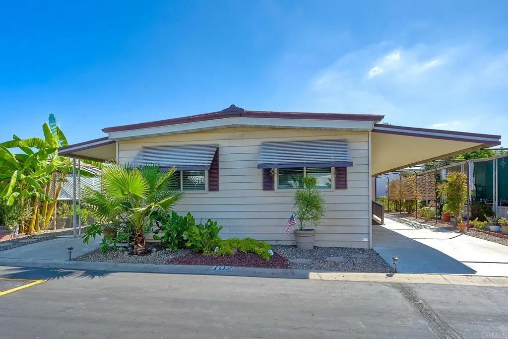 1600 E Vista Way Unit: 102