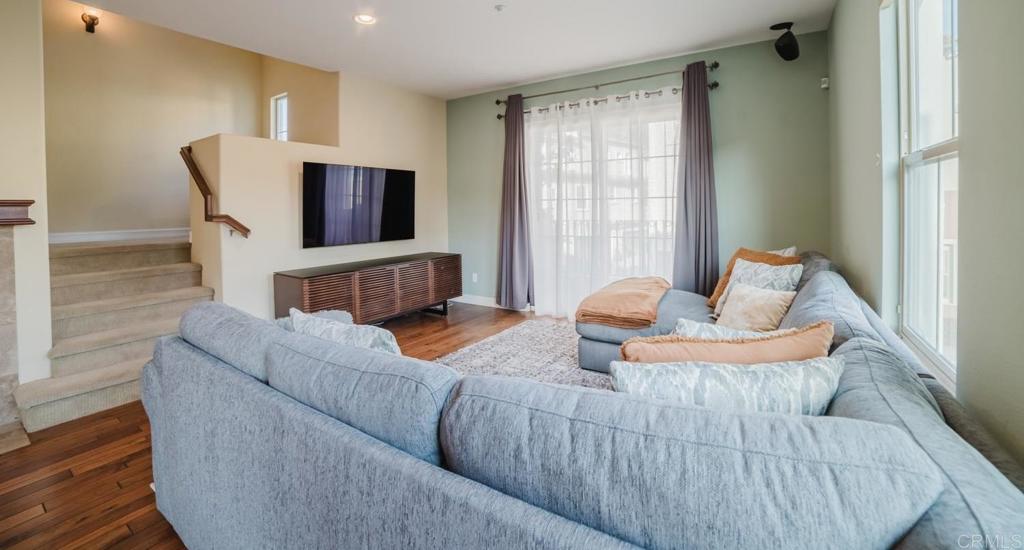 2454 Longstaff Court