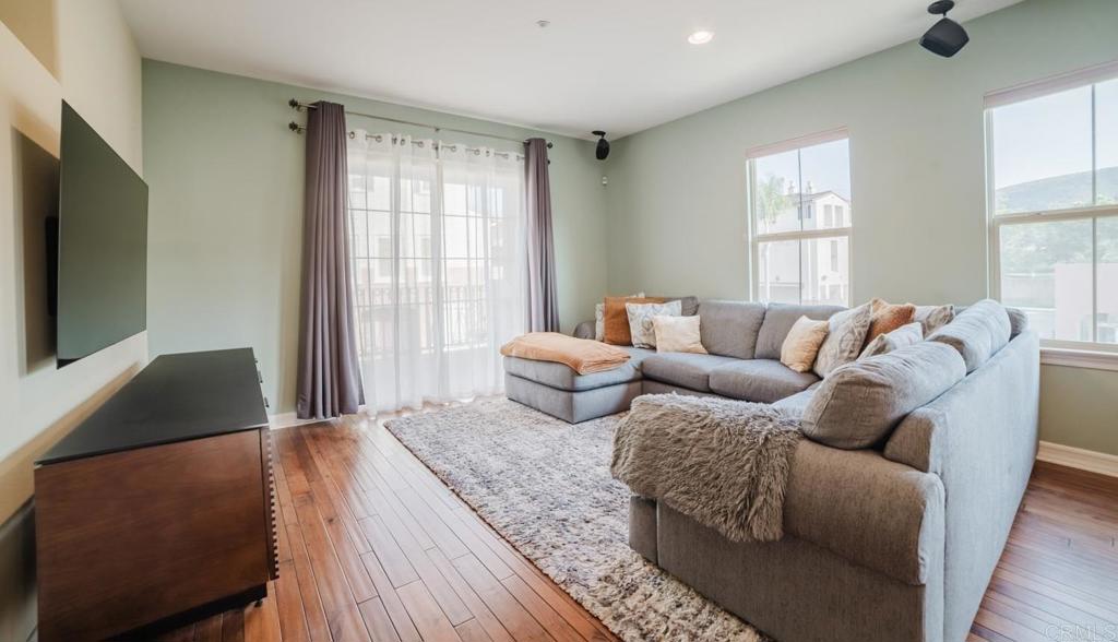 2454 Longstaff Court