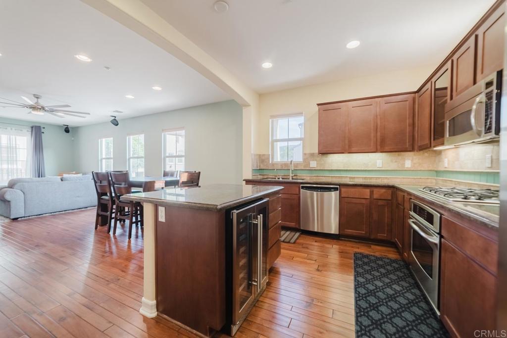 2454 Longstaff Court