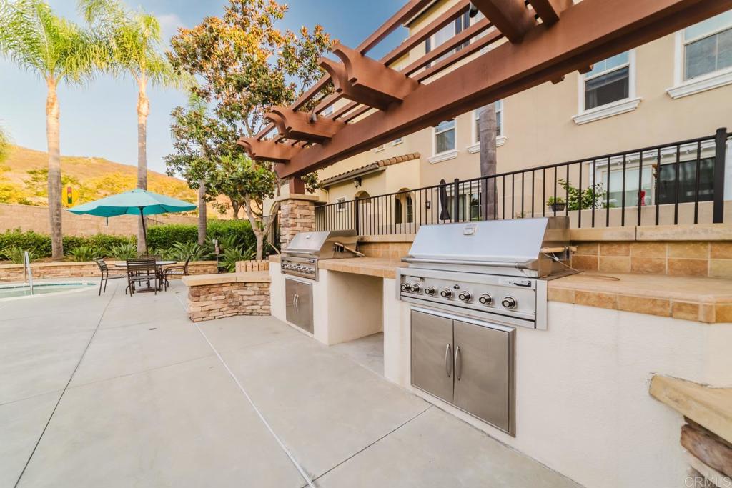 2454 Longstaff Court