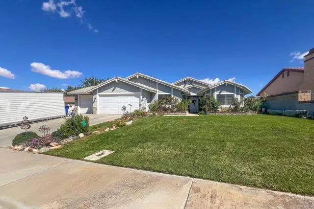42320 Hickory Glen Ave