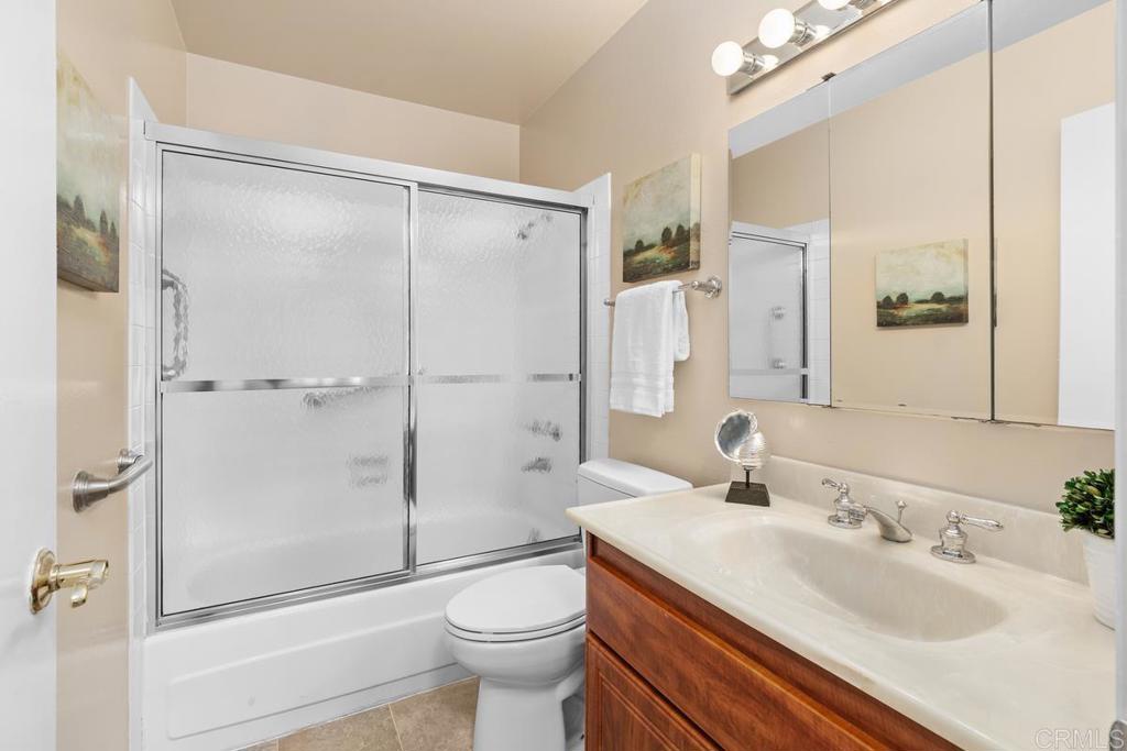 8097 Hemingway Avenue