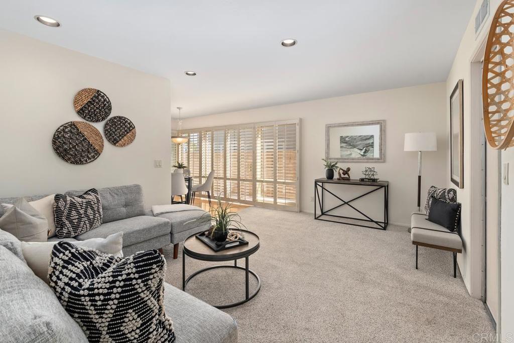 8097 Hemingway Avenue