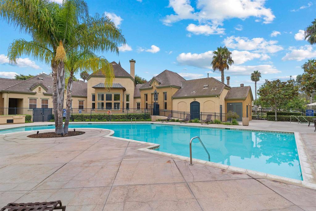 1388 Challis Place 233