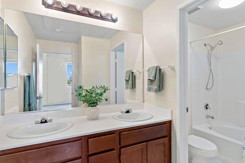 1388 Challis Place 233