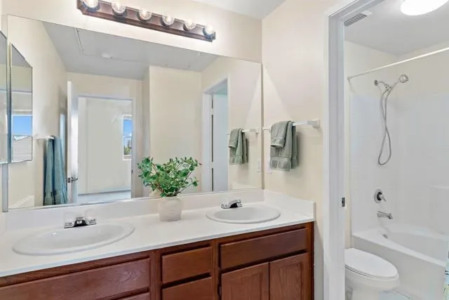 1388 Challis Place Unit 233