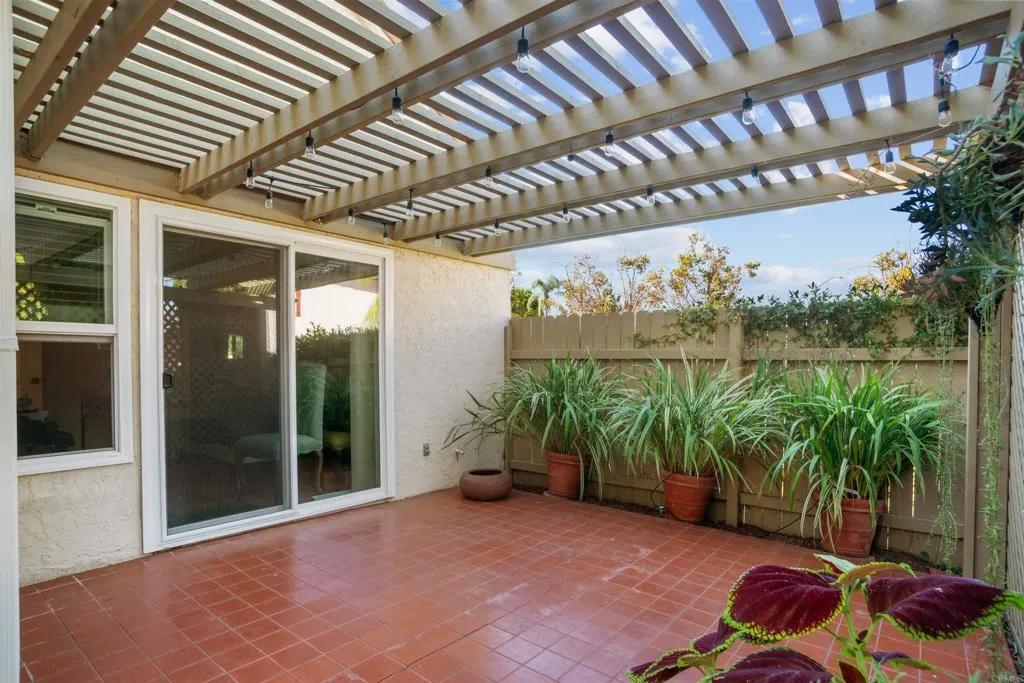 1852 Villa Del Dios Glen