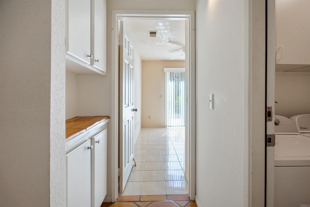 1852 Villa del Dios Glen