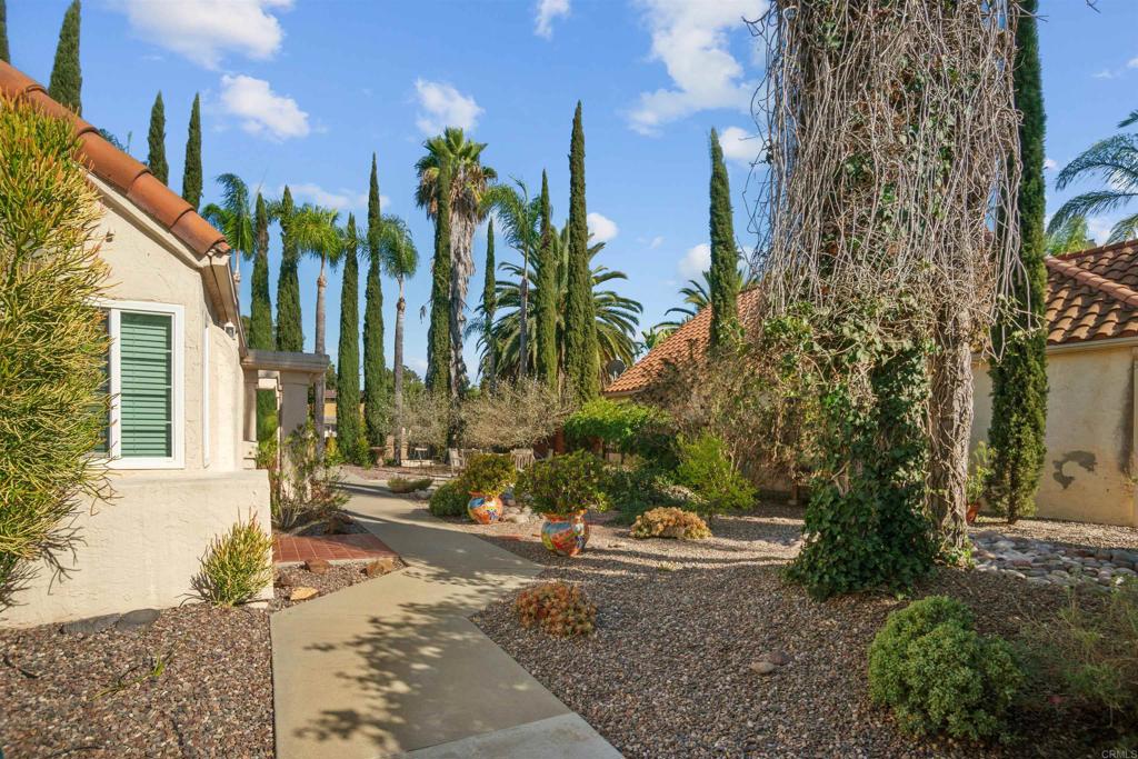 1852 Villa del Dios Glen