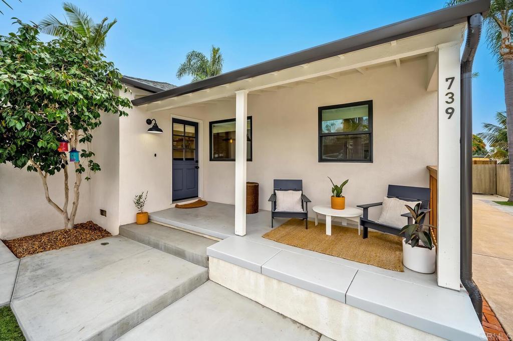 739 N Rios Ave