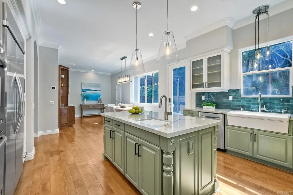2559 Fire Mountain Dr.