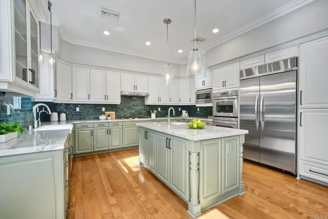 2559 Fire Mountain Dr.