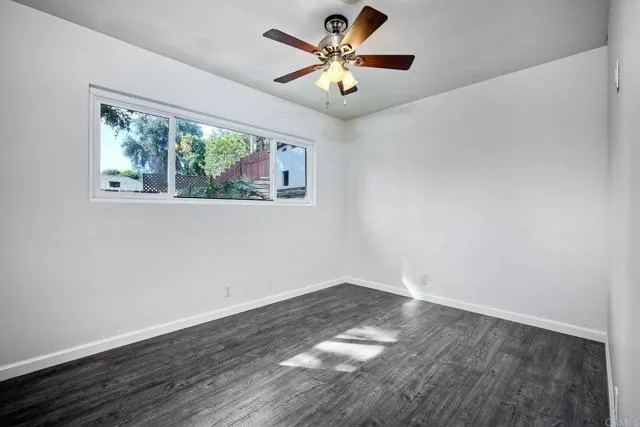 310 Hillside Ct