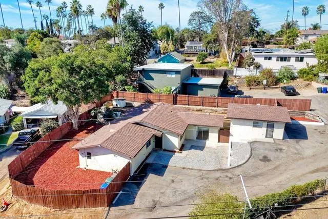 310 Hillside Ct