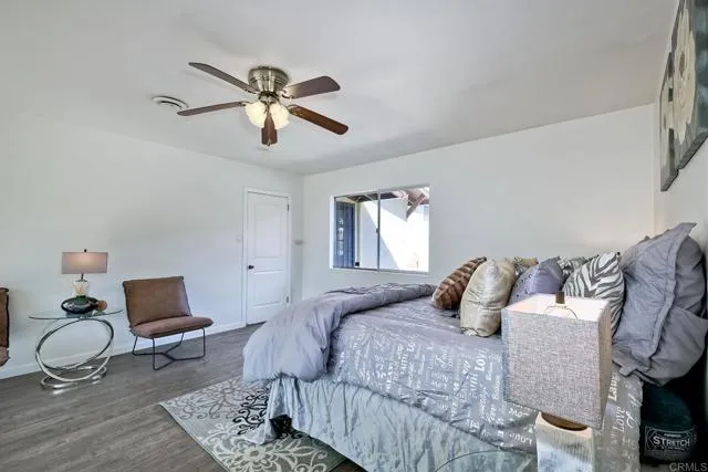 310 Hillside Ct