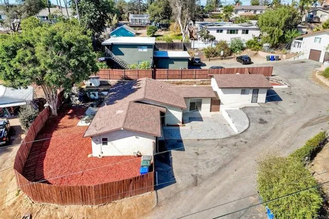 310 Hillside Ct