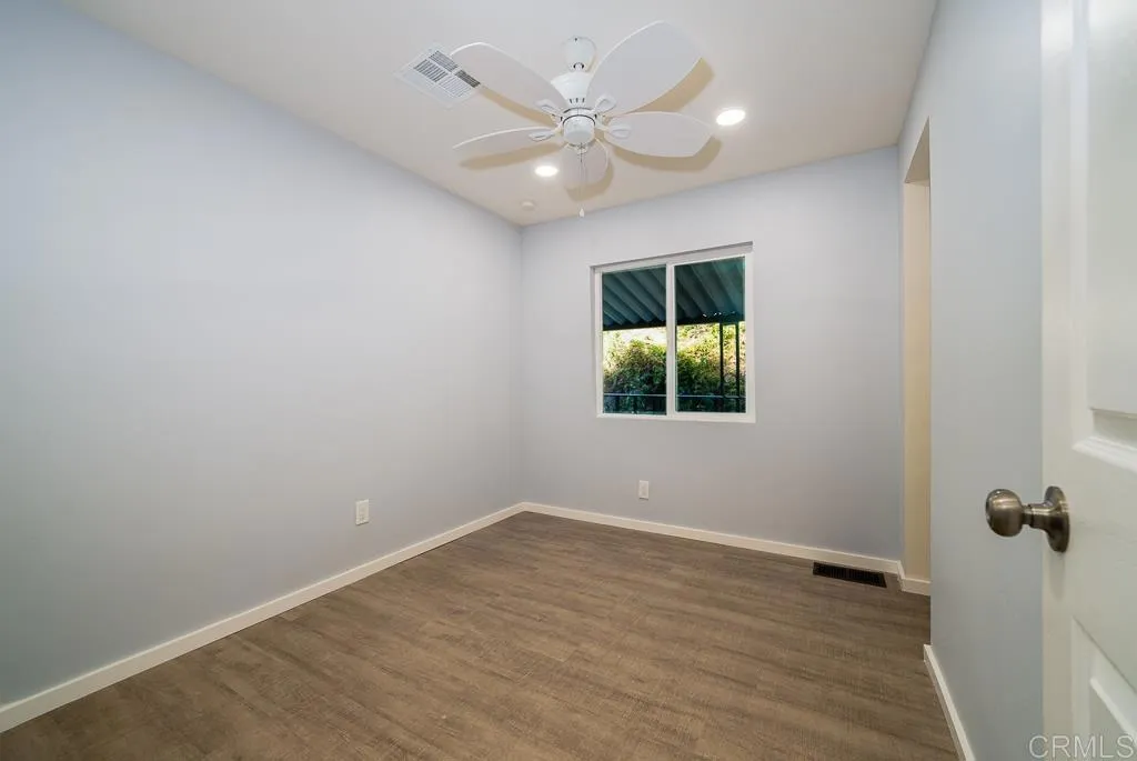 4660 N River # 133