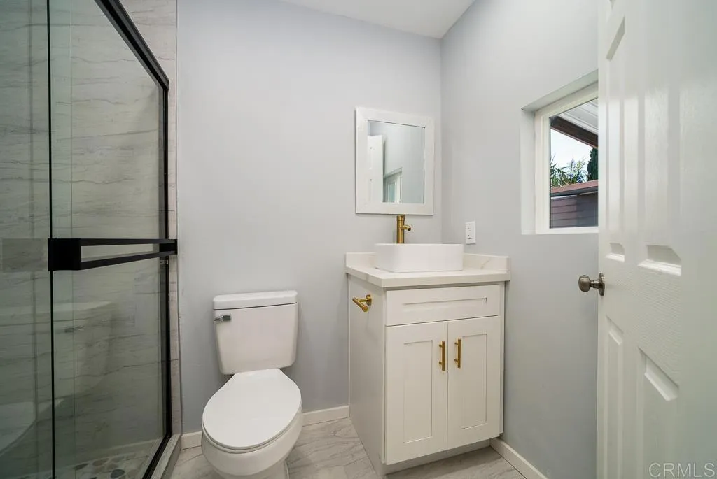 4660 N River # 133