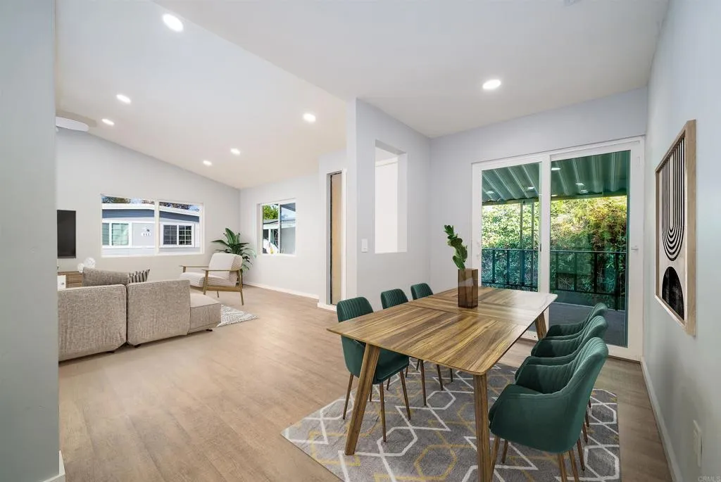 4660 N River # 133