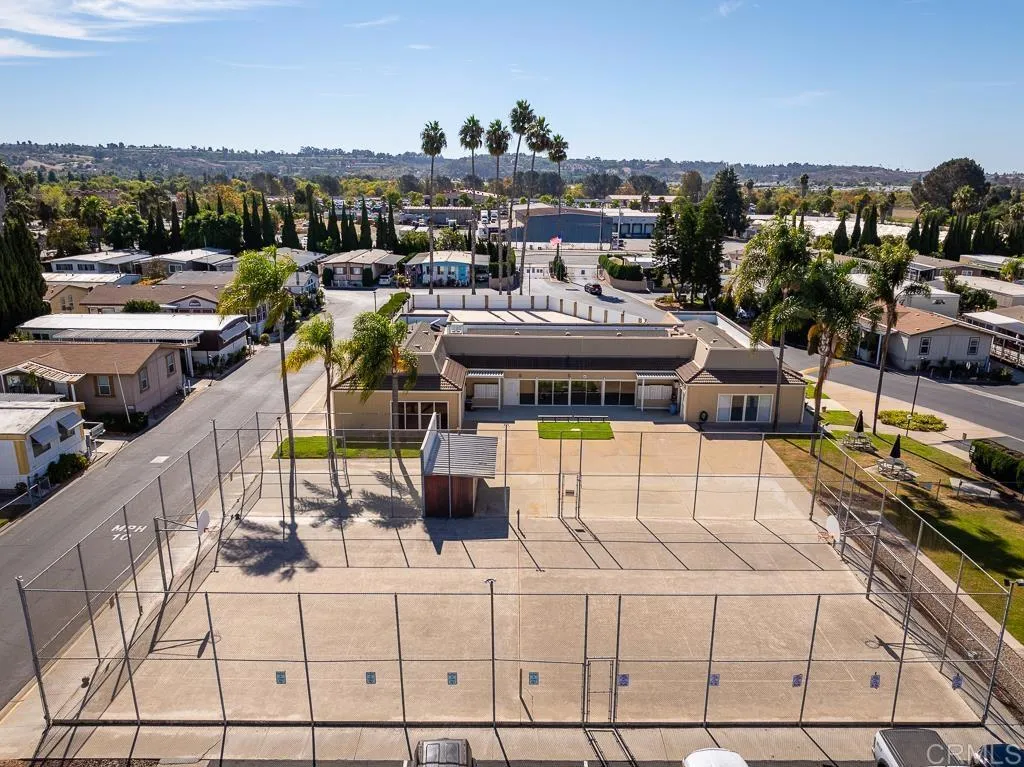 4660 N River # 133
