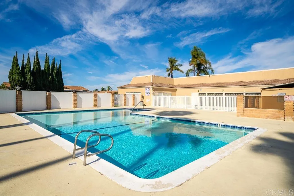 4660 N River # 133