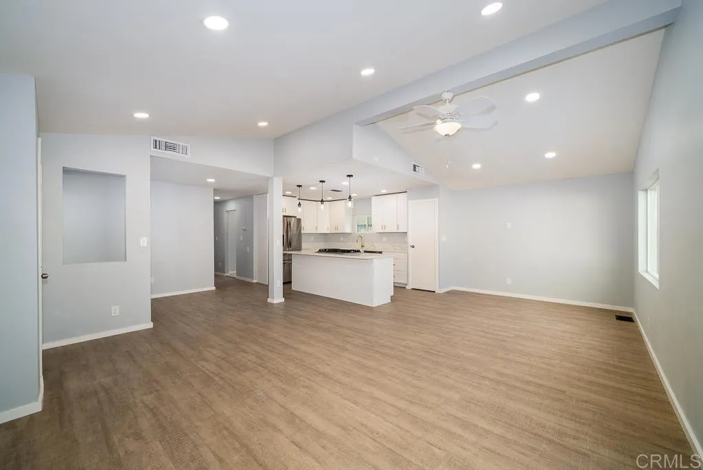 4660 N River # 133