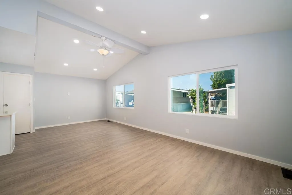 4660 N River # 133