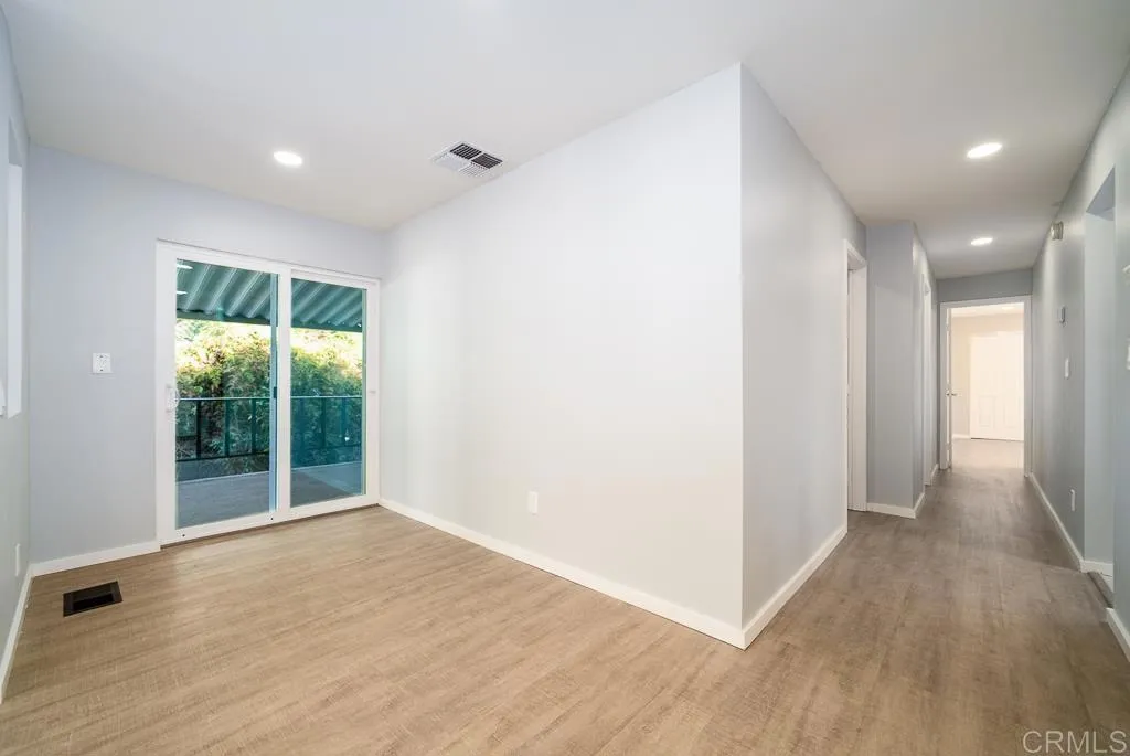 4660 N River # 133