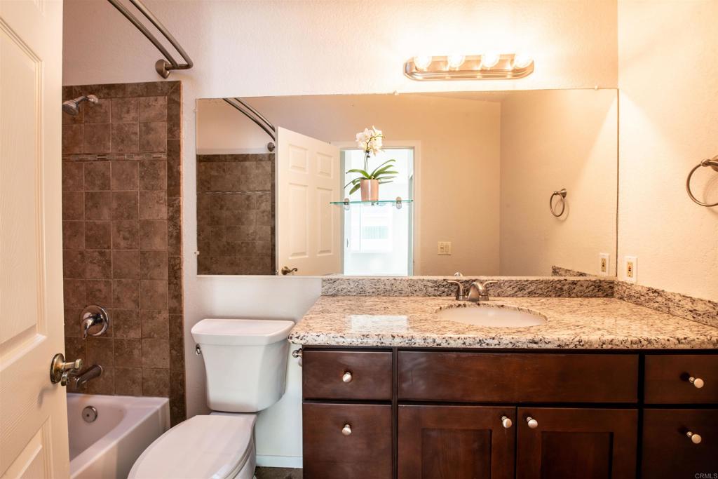 4360 Oregon Street 7