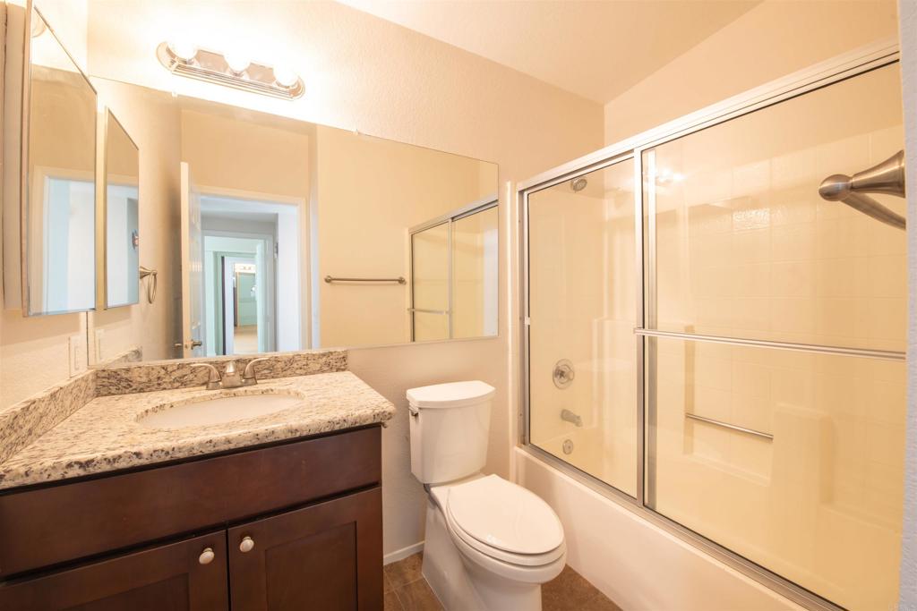 4360 Oregon Street 7