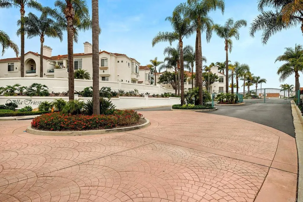 3325 Genoa Way Unit 104