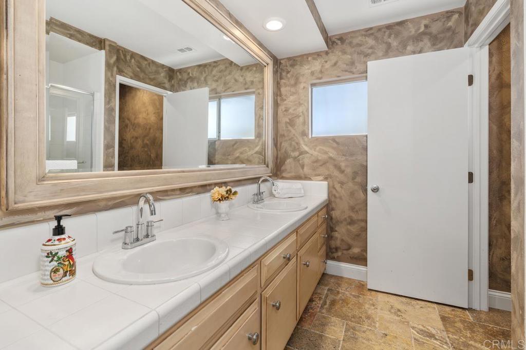 3505 Charter Oak Drive