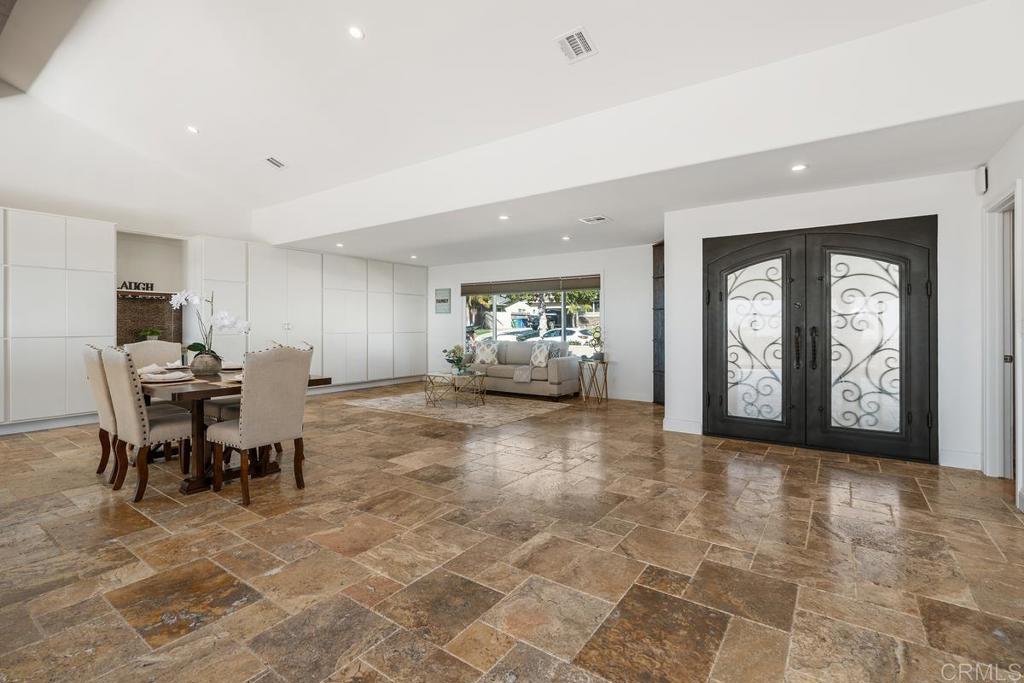 3505 Charter Oak Drive